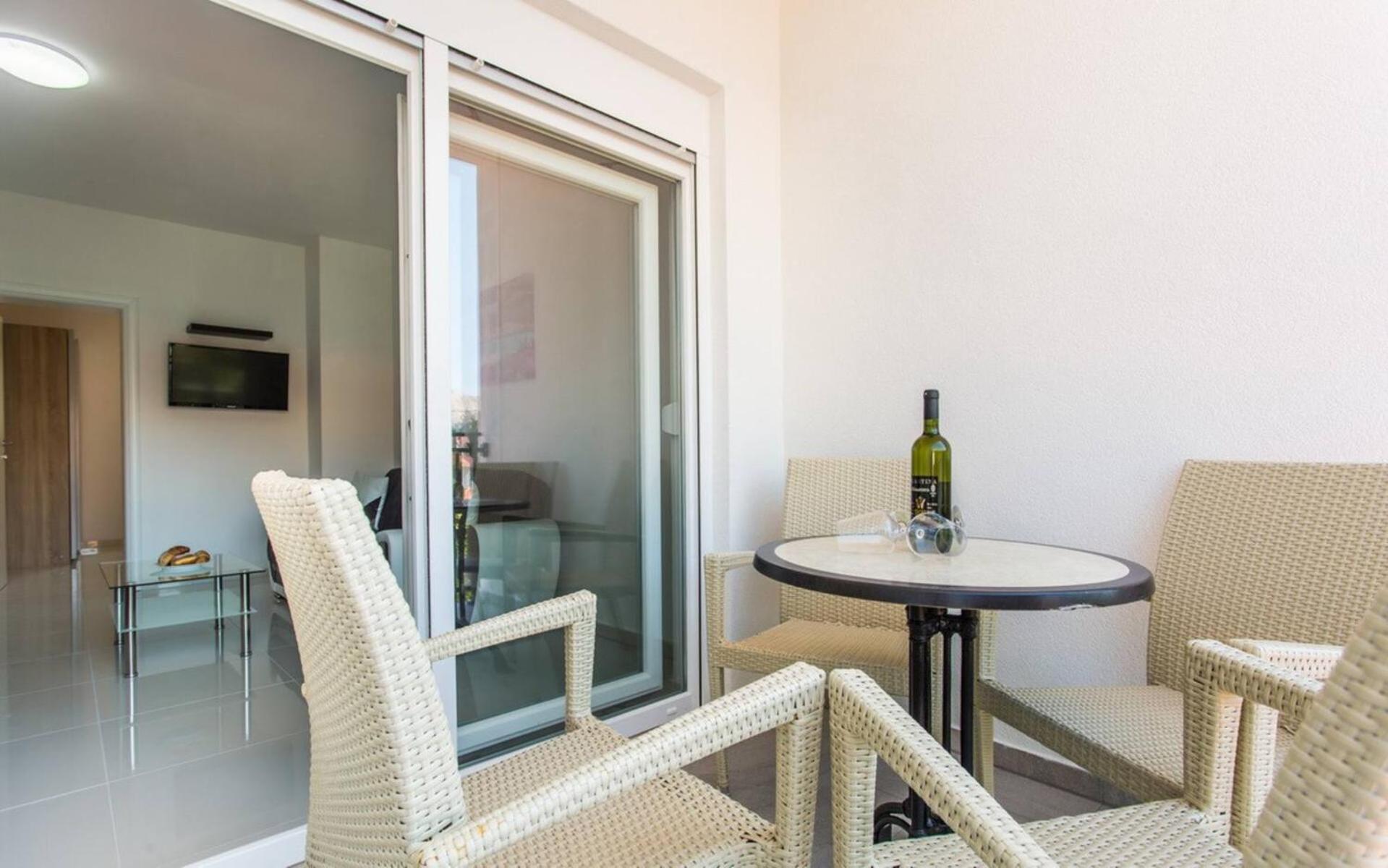 Apartments Bernardeta 1 Baška Екстериор снимка